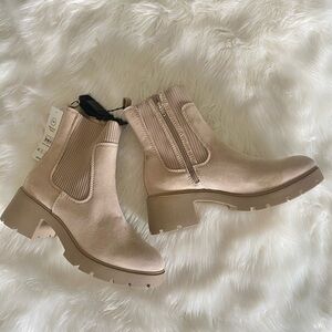 No Boundaries Chelsea ankle boots, Sz. 12